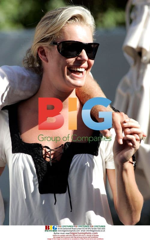 Newlyweds Rebecca Romijn and Jerry O'Connell