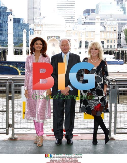 Shilpa Shetty, Ken Livingstone and Joanna Lumley at India Now Launch