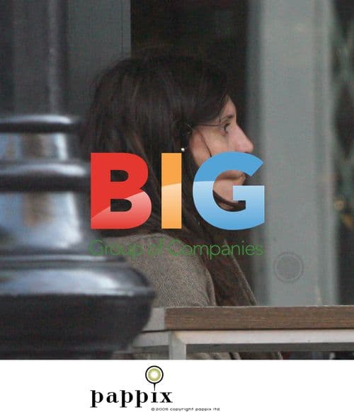 Jayne Middlemiss seen getting cozy with mystery blonde