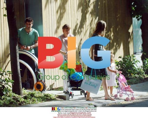 Luis Figo moves into new Madrid home