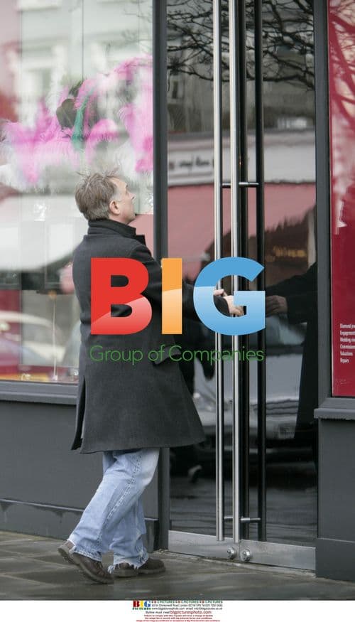 Rick Mail Shopping in Notting Hill