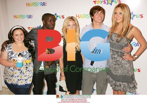 Hairspray cast promotes dolls