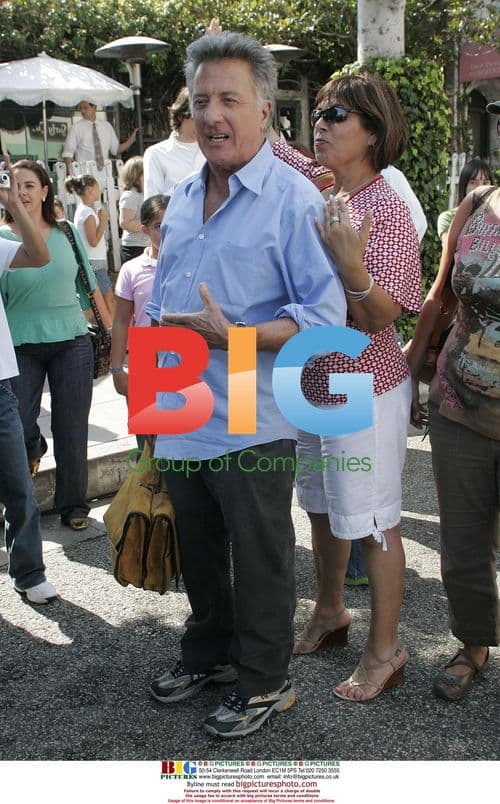 Dustin Hoffman leaves The Ivy in Beverly Hills