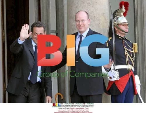 Sarkozy Meets with Prince Albert II