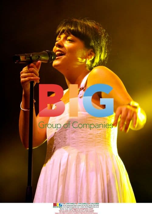 Lily Allen Performs at Eden Sessions