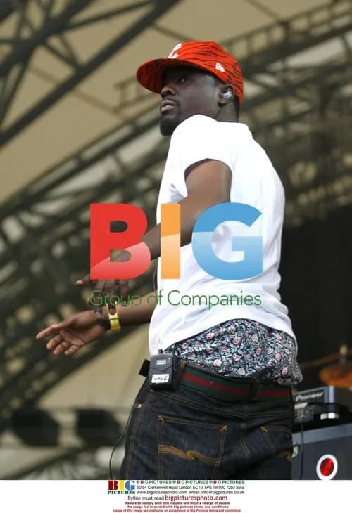 Wale and Saigon perform with Lily Allen at Eden Sessions