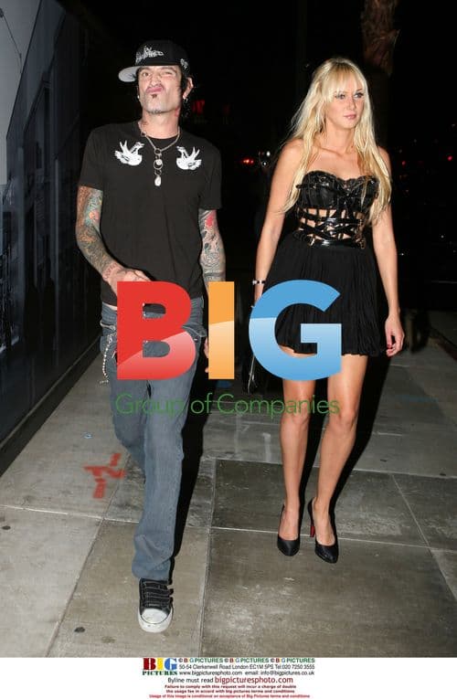 Tommy Lee and Kimberly Stewart on Date