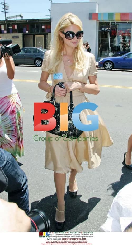 Paris Hilton visits House of Petro Zillia