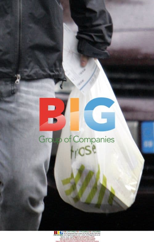 Daniel Radcliffe Receives Final Harry Potter Book