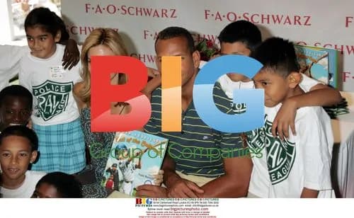 Alex Rodriguez Reads Book to Children