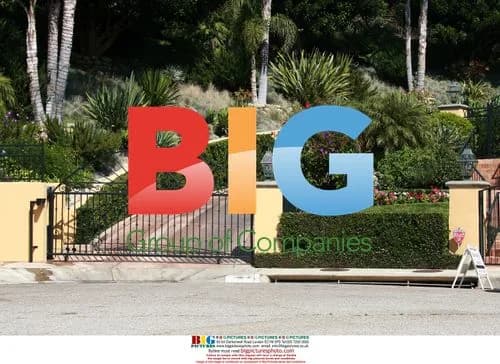 Britney Spears House Hunting in Pacific Palisades