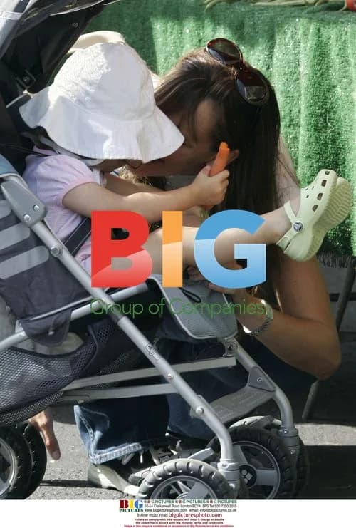 Jennifer Garner and daughter at Farmers Market