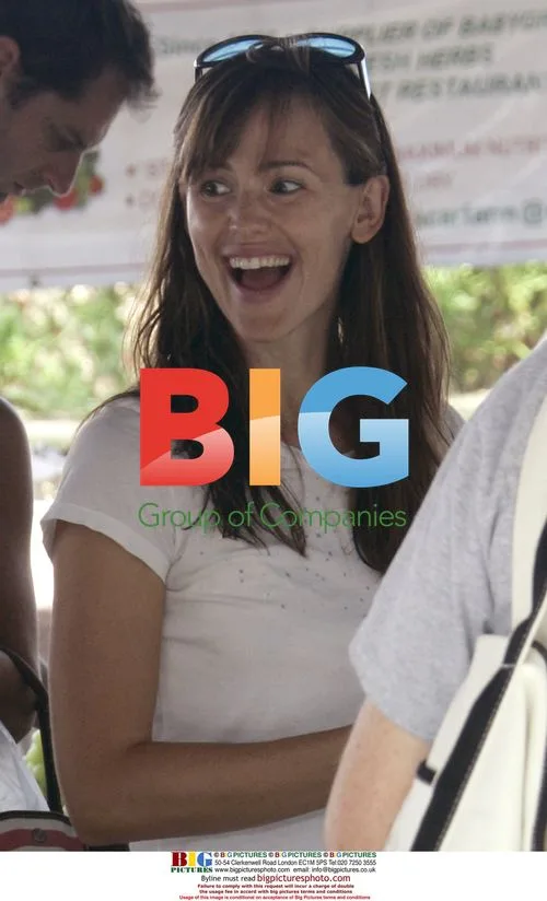 Jennifer Garner and Daughter at Farmers Market