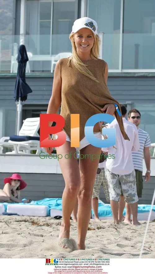 Tara Reid Spotted on Malibu Beach