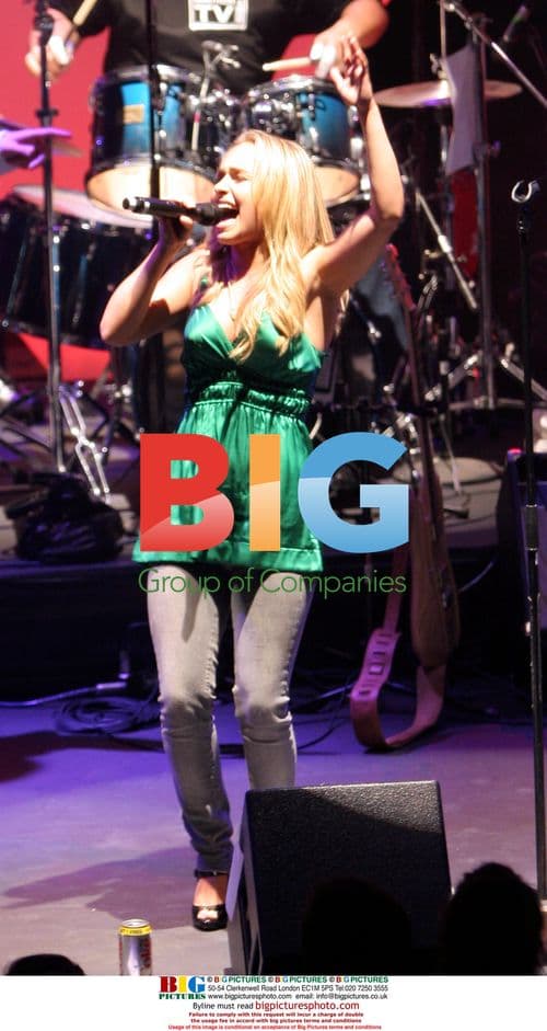 Hayden Panettiere and Stephen Colletti at Orange County Flyers game