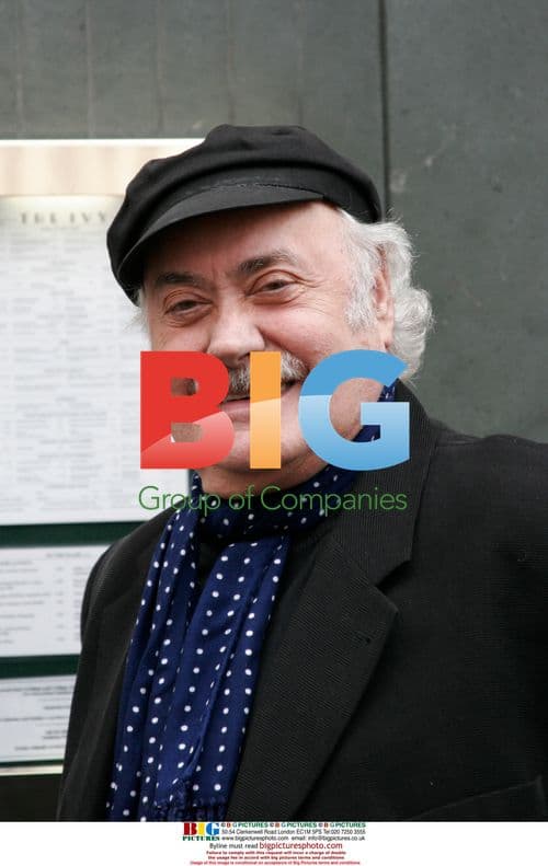 Victor Spinetti has lunch at the Ivy