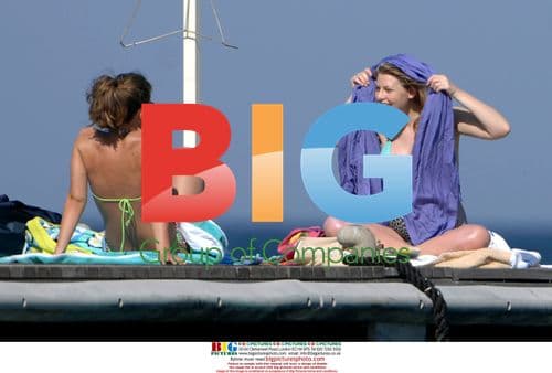 Barbara Berlusconi relaxes in Sardinia