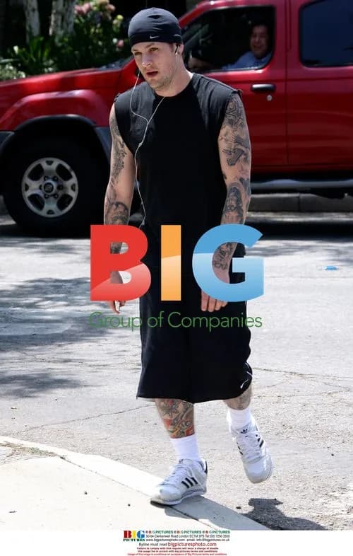 Joel Madden Goes for a Jog