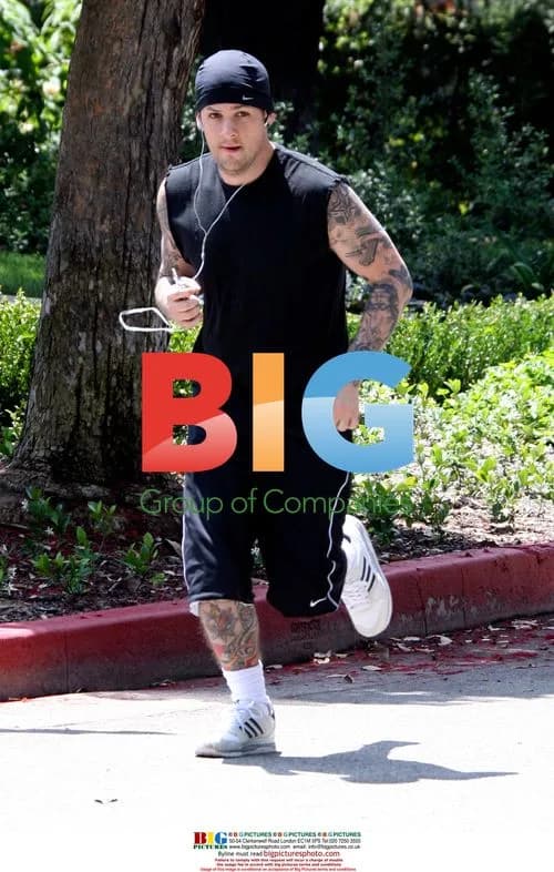 Joel Madden Goes for Jog in Neighborhood