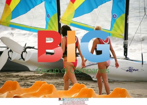 Sexy models Sophie and Natalie sail in Spain