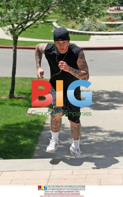 Joel Madden Goes for a Jog