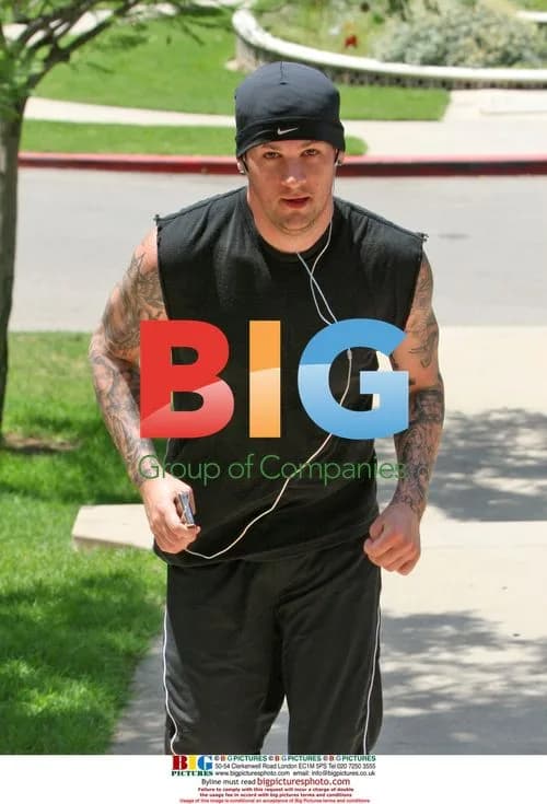 Joel Madden Jogging in Glendale