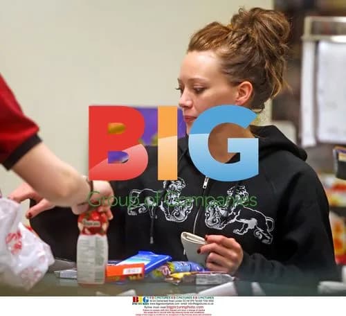 Hilary Duff Midnight Junk Food Stop Off