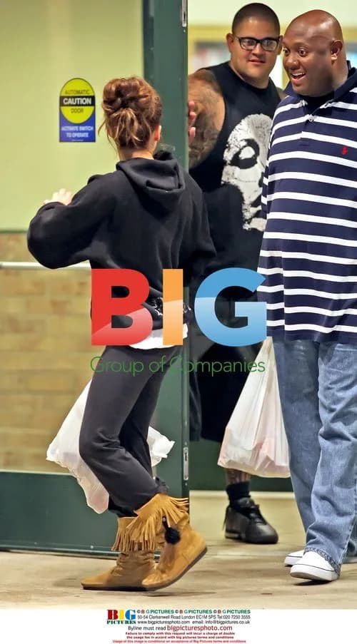 Hilary Duff Midnight Junk Food Stop Off