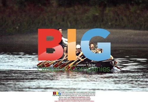 Kate Middleton Rows Chinese Dragon Boat