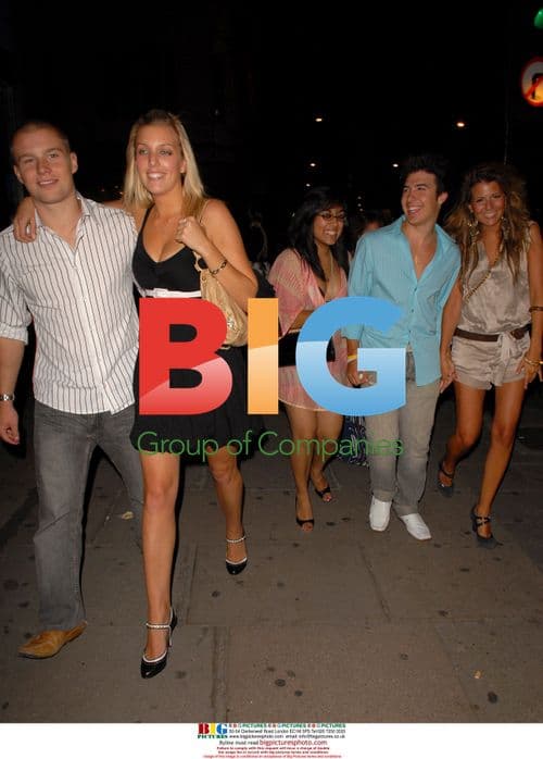 "Neighbours" Stars Kyal and Ben Enjoy Night Out