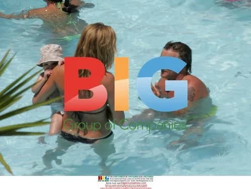 Rod Stewart’s Family Pool Day