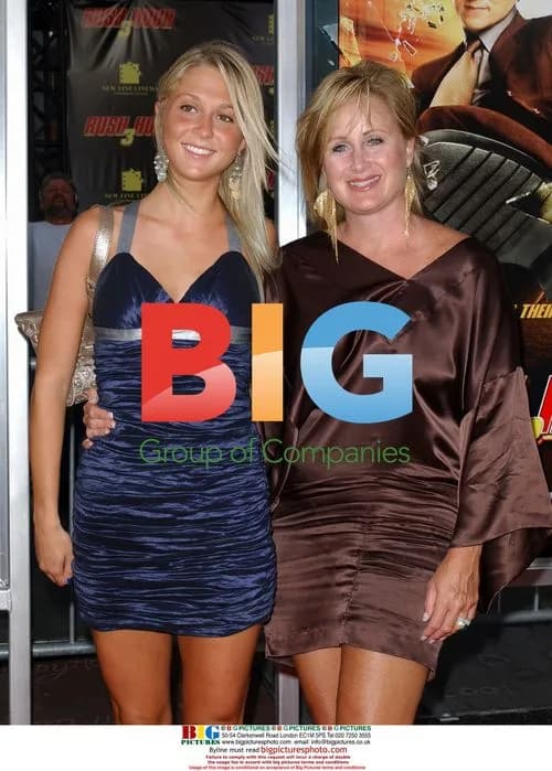 Kelly Stone and daughter at 'Rush Hour 3' premiere
