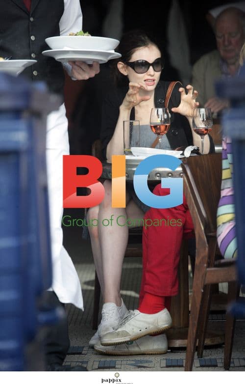 Sophie Ellis-Bextor Spends Time with Husband