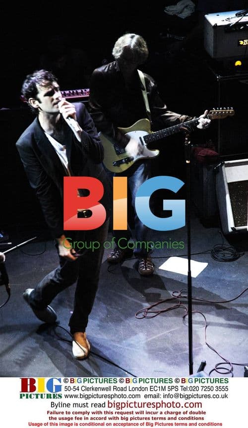 The Thrills Bring Out REM's Mike Mills for Encore