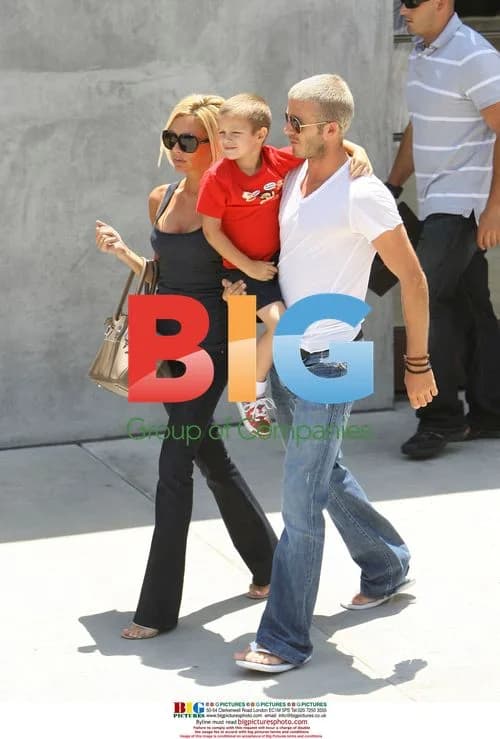 David and Victoria Beckham Shopping in Beverly Hills