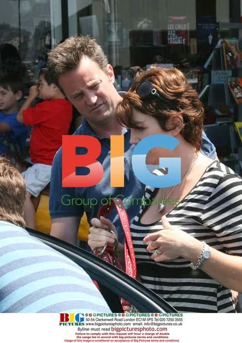 Matthew Perry checking out friend's wife