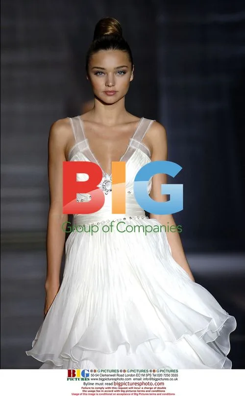 Miranda Kerr at Pasarela Gaudi Novias 2007