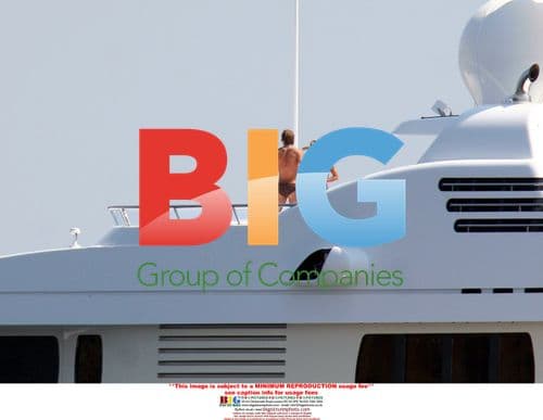 David and Victoria Beckham in Saint Tropez