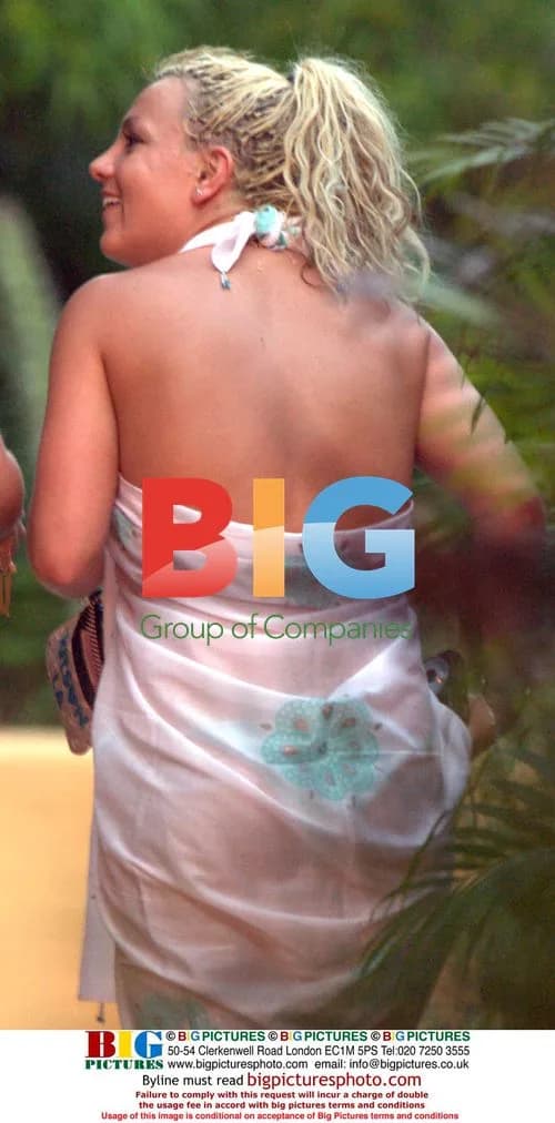 Britney Spears Vacations in Mexico