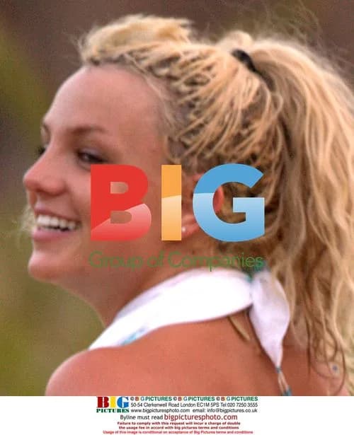 Britney Spears vacations in Mexico