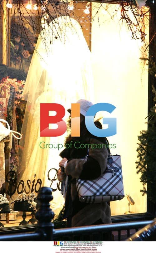 Monica Casti Shopping Extravagantly in London