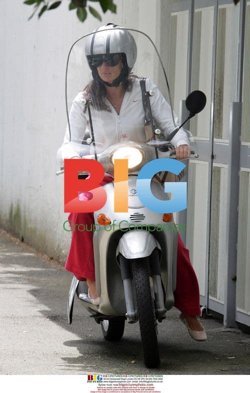 Italian journalist Monica Casti at Rome Airport