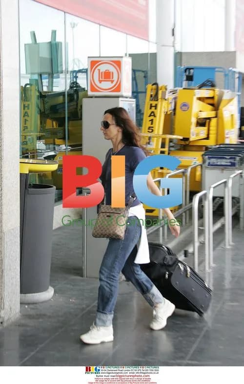 Italian journalist Monica Casti at Rome airport