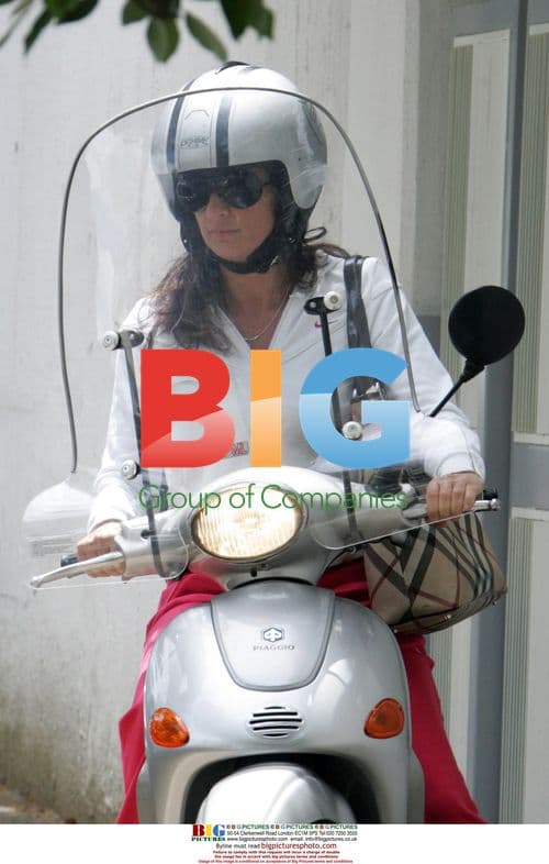 Italian journalist Monica Casti at Rome airport