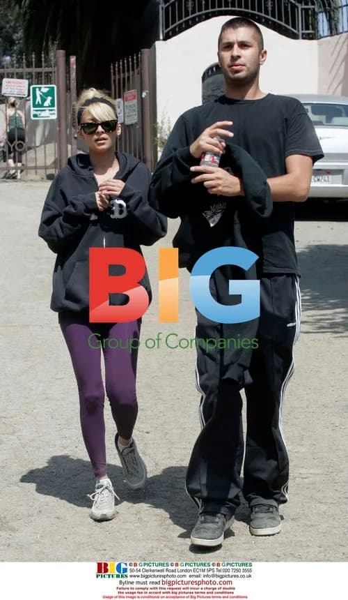 Nicole Richie's Frail Physique on Hike