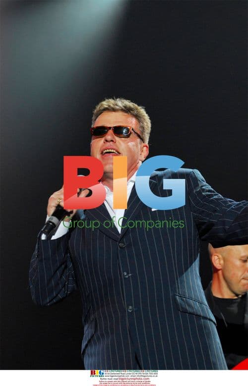 Suggs with Madness at Peel Bay Festival