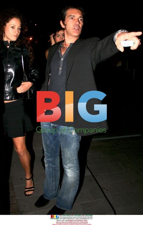 Antonio Banderas Dines with Mystery Woman