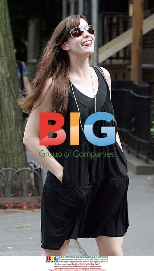 Actresses Kate Bosworth and Liv Tyler bump into each other in West Village