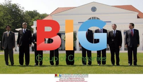 G8 Leaders Pose for Family Photo