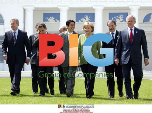 G8 Leaders Walk to Family Photo in Heiligendamm